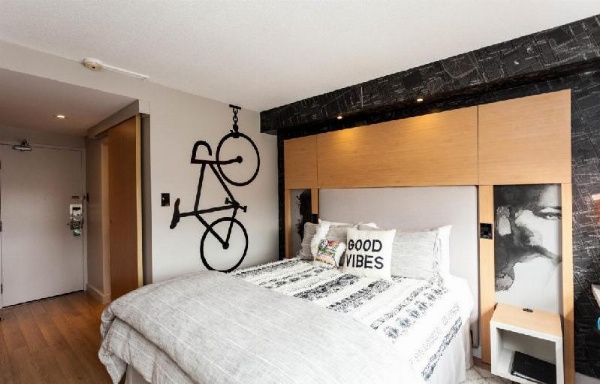 Bond Place Hotel image 13